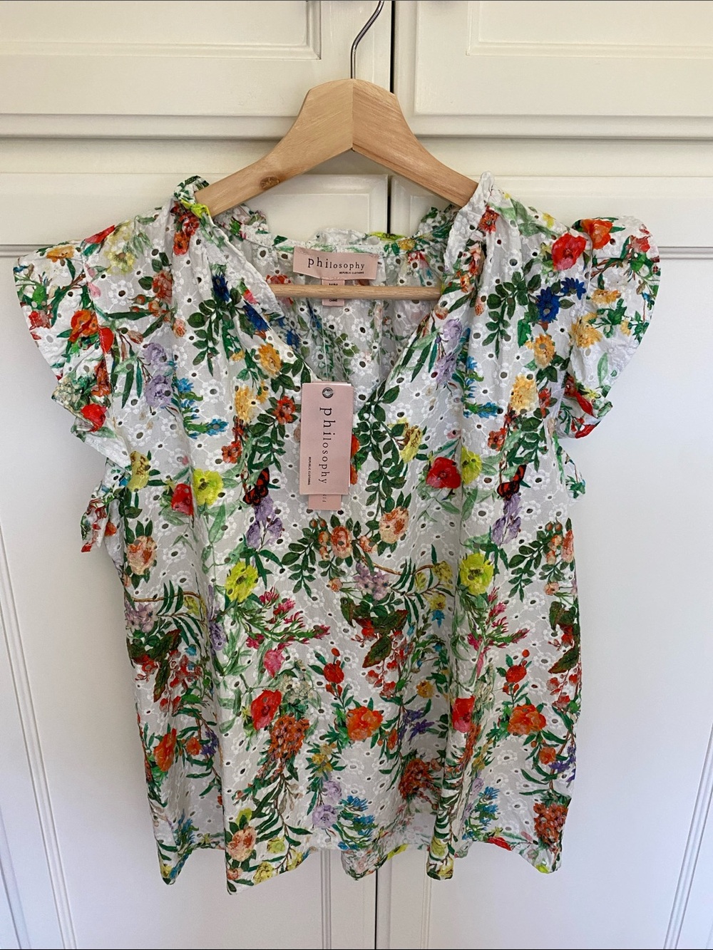 Philosophy White Eyelet Floral Ruffle Sleeve Top
